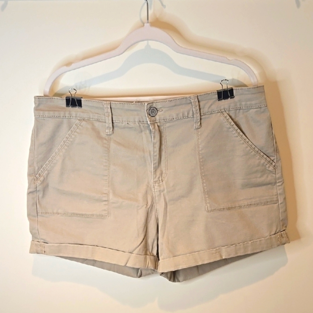 Women's Tan Shorts